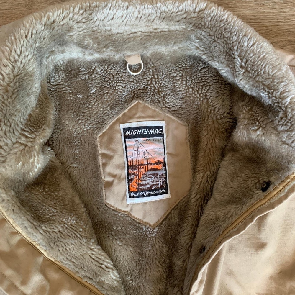 Men's Khaki Insulated Jacket with Faux Fur Collar - Picture 2 of 9